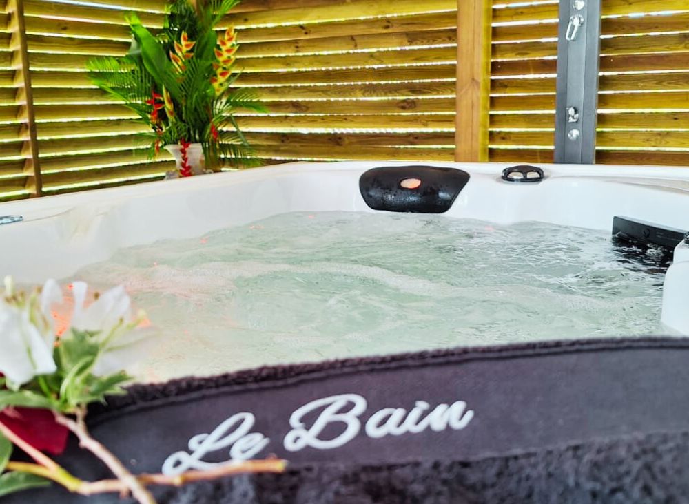 Villa BOm Siwo jacuzzi